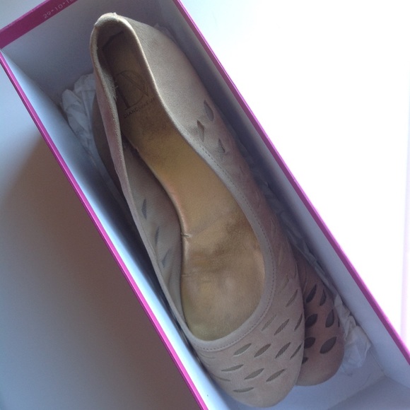 Diane Von Furstenberg Flats - Picture 5 of 5